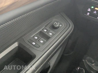 2024 Volkswagen Atlas 2.0T SE w/Technology - miniatura 17