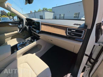 2024 Volkswagen Atlas 2.0T SE w/Technology - miniatura 16