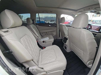 2024 Volkswagen Atlas 2.0T SEL Premium R-Line - miniatura 17