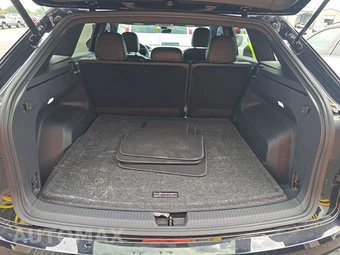2024 Volkswagen Atlas Cross Sport 2.0T SE - miniatura 16