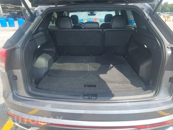 2024 Volkswagen Atlas Cross Sport 2.0T SE - miniatura 16