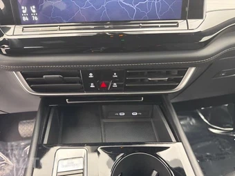 2024 Volkswagen Atlas Cross Sport 2.0T SE w/Technology - miniatura 15