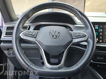 2024 Volkswagen Atlas Cross Sport 2.0T SE w/Technology - miniatura 10