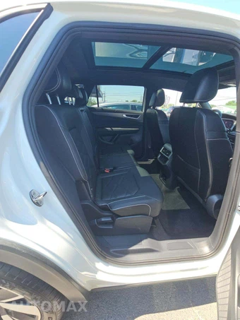 2024 Volkswagen Atlas Cross Sport 2.0T SE w/Technology - miniatura 13