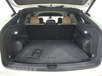 2024 Volkswagen Atlas Cross Sport 2.0T SE w/Technology - miniatura 16