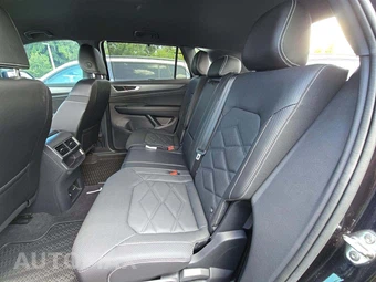 2024 Volkswagen Atlas Cross Sport 2.0T SE w/Technology - miniatura 13