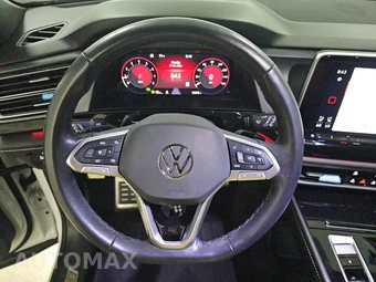2024 Volkswagen Atlas Cross Sport 2.0T SEL Premium R-Line - miniatura 10