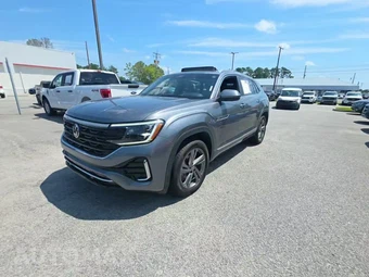 2024 Volkswagen Atlas Cross Sport 2.0T SEL R-Line
