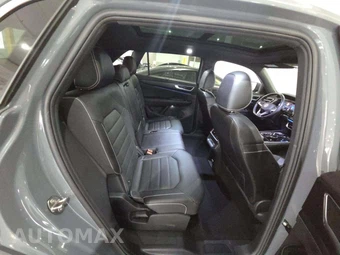 2024 Volkswagen Atlas Cross Sport 2.0T SEL R-Line - miniatura 16