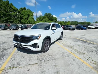 2024 Volkswagen Atlas Cross Sport 2.0T SEL R-Line
