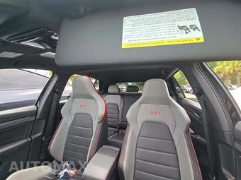 2024 Volkswagen Golf GTI Autobahn - miniatura 11