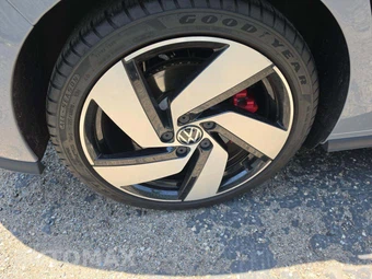 2024 Volkswagen Golf GTI S - miniatura 18