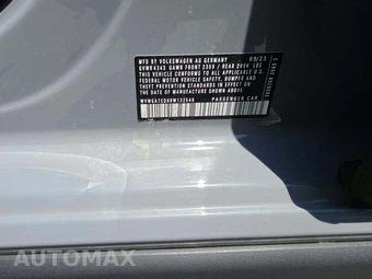 2024 Volkswagen Golf GTI S - miniatura 2
