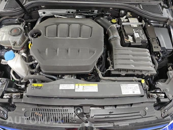 2024 Volkswagen Golf R - miniatura 15