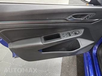 2024 Volkswagen Golf R - miniatura 9