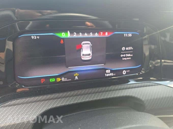 2024 Volkswagen Golf R - miniatura 9