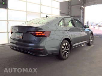 2024 Volkswagen Jetta S – miniatura 5