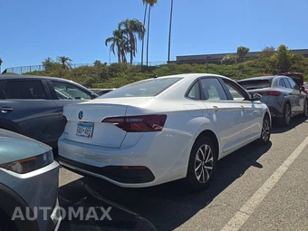 2024 Volkswagen Jetta S – miniatura 4