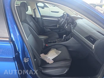 2024 Volkswagen Jetta S – miniatura 8