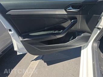 2024 Volkswagen Jetta S – miniatura 9