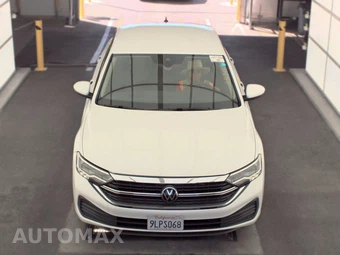 2024 Volkswagen Jetta S – miniatura 2