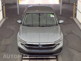 2024 Volkswagen Jetta S – miniatura 2