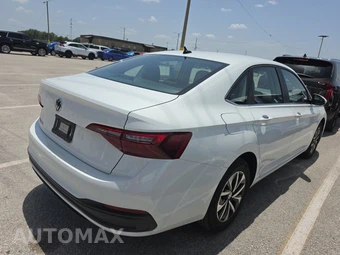 2024 Volkswagen Jetta S – miniatura 4