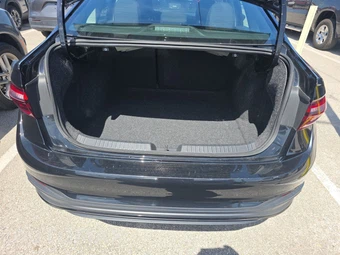 2024 Volkswagen Jetta S - miniatura 23