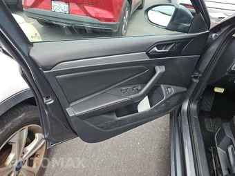2024 Volkswagen Jetta S - miniatura 9