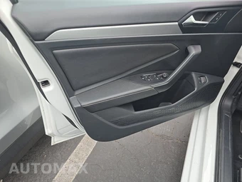 2024 Volkswagen Jetta S – miniatura 9
