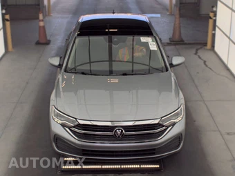 2024 Volkswagen Jetta SE - miniatura 2