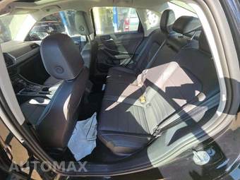 2024 Volkswagen Jetta SE - miniatura 10