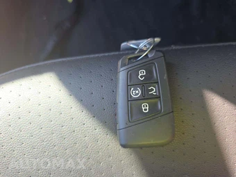 2024 Volkswagen Jetta SE - miniatura 5