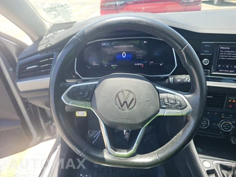 2024 Volkswagen Jetta SE - miniatura 10