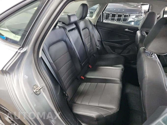 2024 Volkswagen Jetta SE – miniatura 16