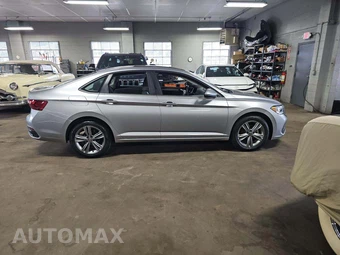 2024 Volkswagen Jetta SE – miniatura 4