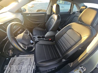 2024 Volkswagen Jetta SE - miniatura 7