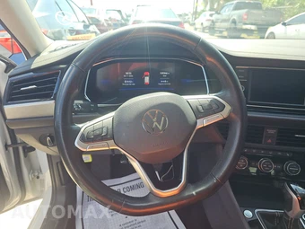 2024 Volkswagen Jetta SE – miniatura 10