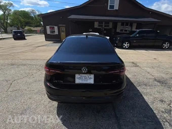 2024 Volkswagen Jetta SE - miniatura 4