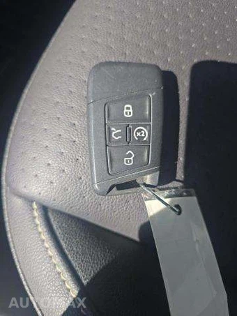 2024 Volkswagen Jetta SE - miniatura 9