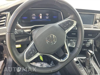 2024 Volkswagen Jetta SE - miniatura 10