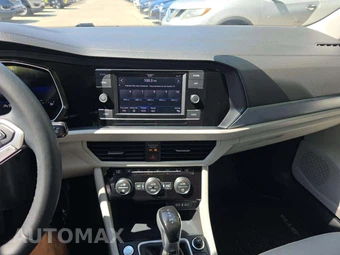 2024 Volkswagen Jetta SE - miniatura 10