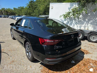 2024 Volkswagen Jetta SE - miniatura 2