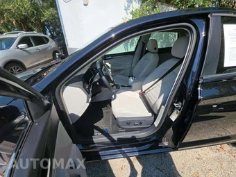 2024 Volkswagen Jetta SE - miniatura 6