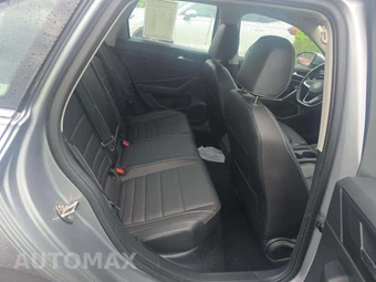 2024 Volkswagen Jetta SE - miniatura 16