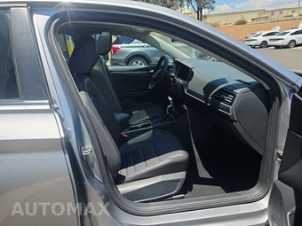 2024 Volkswagen Jetta SE – miniatura 8