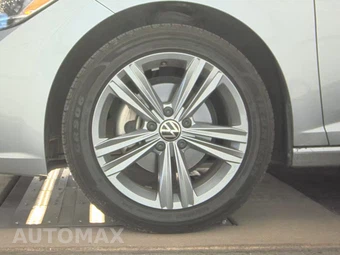 2024 Volkswagen Jetta SE – miniatura 9