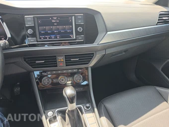 2024 Volkswagen Jetta SE - miniatura 11