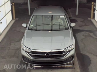 2024 Volkswagen Jetta SE – miniatura 2