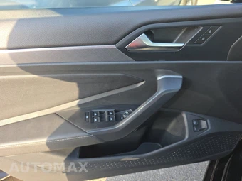 2024 Volkswagen Jetta SE – miniatura 15